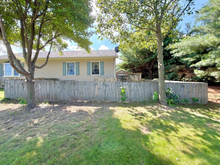 119 Country View Drive, Bellevue, 44811, 3 Bedroom Bedrooms, ,2 BathroomBathrooms,Residential,For Sale,Country View,20263417
