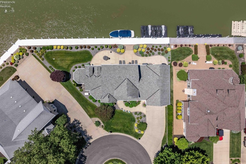 2158 Dorchester Drive, Marblehead, 43440, 4 Bedroom Bedrooms, ,4 BathroomBathrooms,Residential,For Sale,Dorchester,20263563