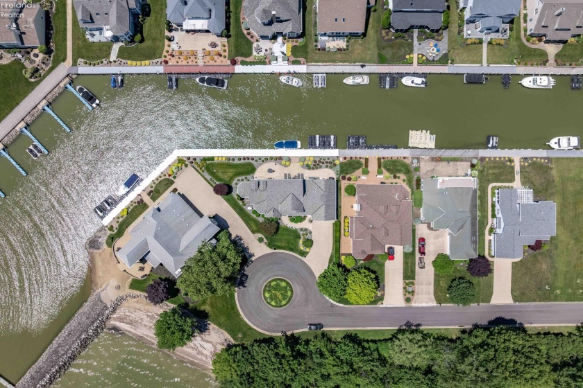 2158 Dorchester Drive, Marblehead, 43440, 4 Bedroom Bedrooms, ,4 BathroomBathrooms,Residential,For Sale,Dorchester,20263563