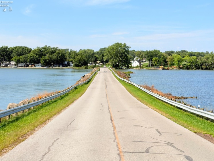 0 Memorial Shoreway Drive, Marblehead, 43440, ,Land,For Sale,Memorial Shoreway,20263598