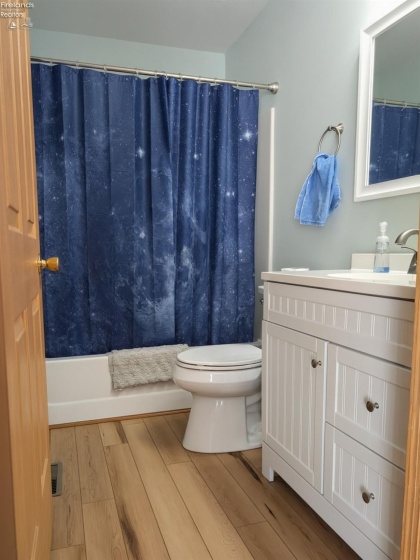 210 Grand Avenue, Clyde, 43410, 2 Bedroom Bedrooms, ,2 BathroomBathrooms,Residential,For Sale,Grand,20263496