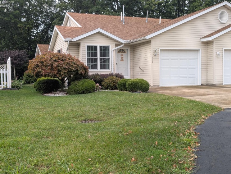 210 Grand Avenue, Clyde, 43410, 2 Bedroom Bedrooms, ,2 BathroomBathrooms,Residential,For Sale,Grand,20263496