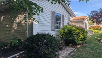 210 Grand Avenue, Clyde, 43410, 2 Bedroom Bedrooms, ,2 BathroomBathrooms,Residential,For Sale,Grand,20263496
