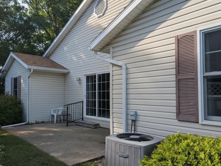 210 Grand Avenue, Clyde, 43410, 2 Bedroom Bedrooms, ,2 BathroomBathrooms,Residential,For Sale,Grand,20263496