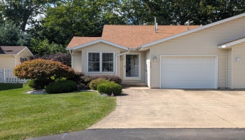 210 Grand Avenue, Clyde, 43410, 2 Bedroom Bedrooms, ,2 BathroomBathrooms,Residential,For Sale,Grand,20263496