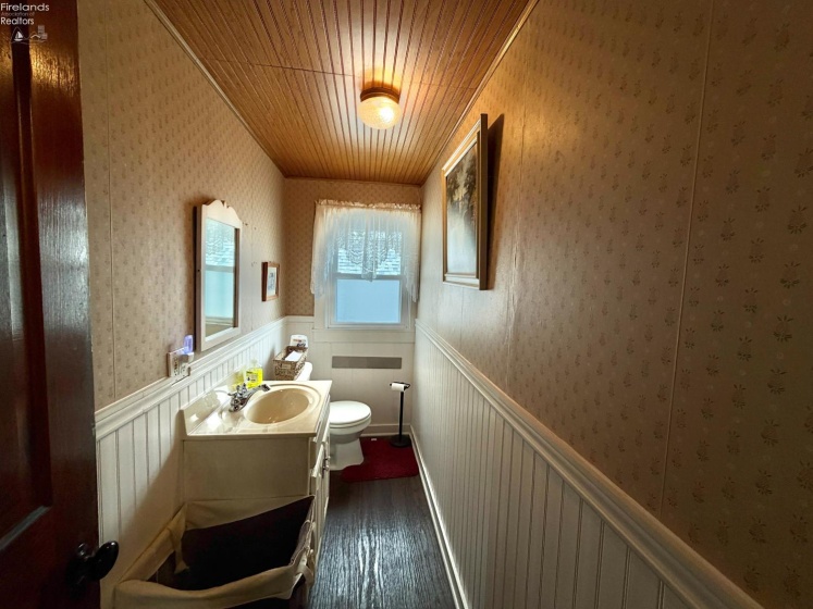 350 Walnut Avenue, Lakeside, 43440, 9 Bedroom Bedrooms, ,9 BathroomBathrooms,Residential,For Sale,Walnut,20263604