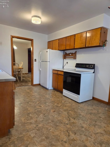 609 Clinton Street, Port Clinton, 43452, 3 Bedroom Bedrooms, ,1 BathroomBathrooms,Residential,For Sale,Clinton,20263456