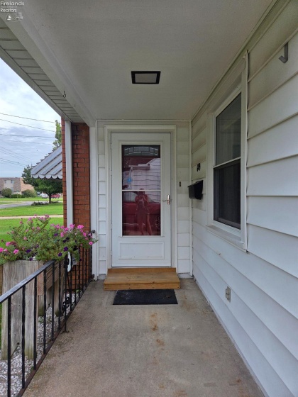 609 Clinton Street, Port Clinton, 43452, 3 Bedroom Bedrooms, ,1 BathroomBathrooms,Residential,For Sale,Clinton,20263456
