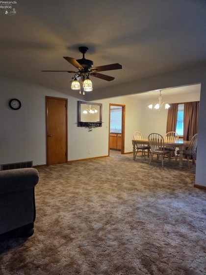 609 Clinton Street, Port Clinton, 43452, 3 Bedroom Bedrooms, ,1 BathroomBathrooms,Residential,For Sale,Clinton,20263456