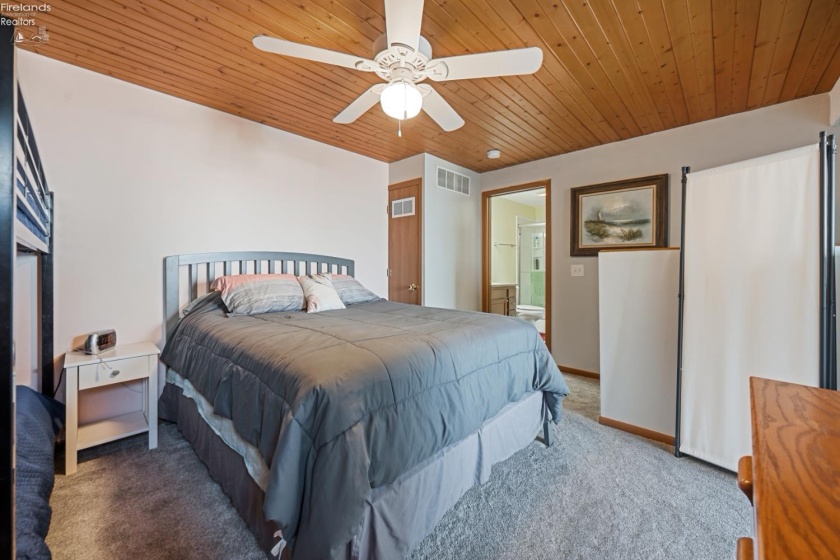 91 Schooner Point Drive, Port Clinton, 43452, 2 Bedroom Bedrooms, ,2 BathroomBathrooms,Residential,For Sale,Schooner Point,20263481