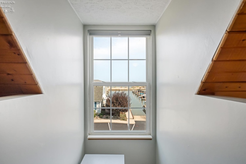 91 Schooner Point Drive, Port Clinton, 43452, 2 Bedroom Bedrooms, ,2 BathroomBathrooms,Residential,For Sale,Schooner Point,20263481