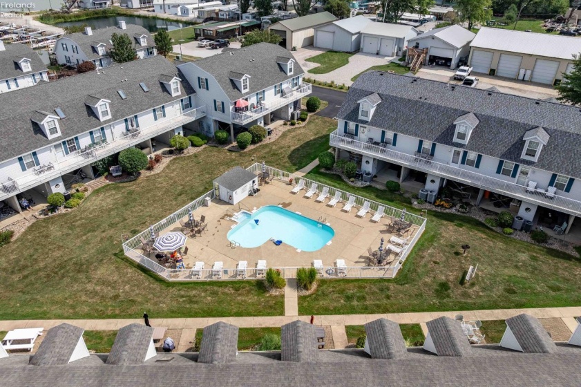 91 Schooner Point Drive, Port Clinton, 43452, 2 Bedroom Bedrooms, ,2 BathroomBathrooms,Residential,For Sale,Schooner Point,20263481