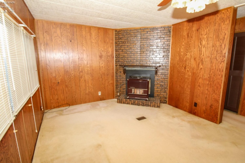 211 Sand Drive Drive, Vermilion, 44809, 3 Bedroom Bedrooms, ,2 BathroomBathrooms,Residential,For Sale,Sand Drive,20263636