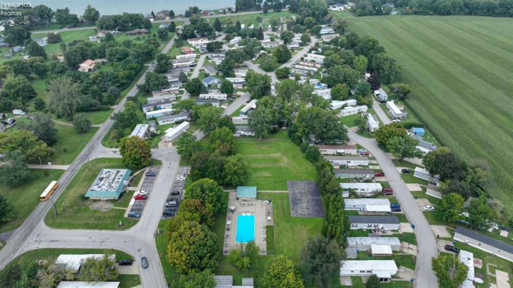 211 Sand Drive Drive, Vermilion, 44809, 3 Bedroom Bedrooms, ,2 BathroomBathrooms,Residential,For Sale,Sand Drive,20263636