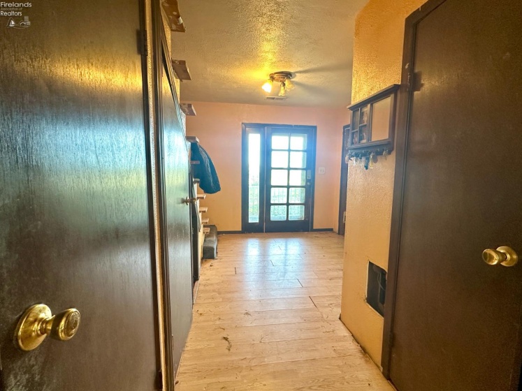 13880 Duff Washa Road, Oak Harbor, 43449, 4 Bedroom Bedrooms, ,3 BathroomBathrooms,Residential,For Sale,Duff Washa,20263622