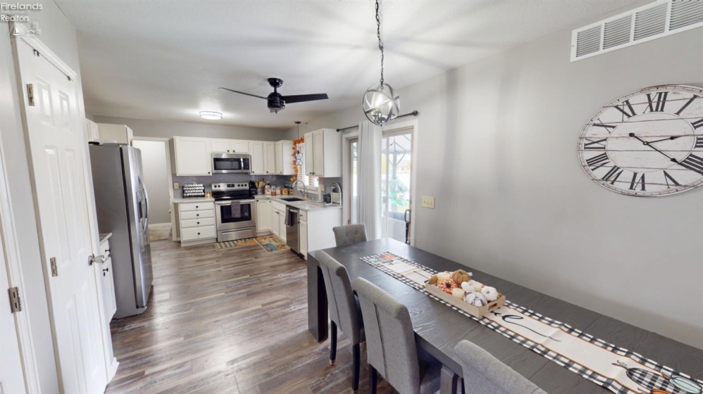 45 Whitney Drive, Fremont, 43420, 2 Bedroom Bedrooms, ,2 BathroomBathrooms,Residential,For Sale,Whitney,20263676