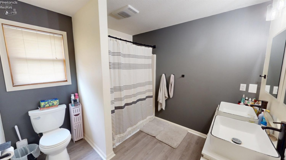 45 Whitney Drive, Fremont, 43420, 2 Bedroom Bedrooms, ,2 BathroomBathrooms,Residential,For Sale,Whitney,20263676