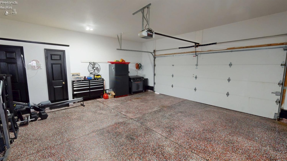 45 Whitney Drive, Fremont, 43420, 2 Bedroom Bedrooms, ,2 BathroomBathrooms,Residential,For Sale,Whitney,20263676