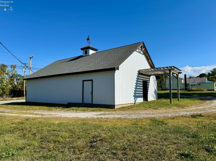 720 Medina St, Lodi, 44256, ,Commercial,For Sale,Medina St,20263681