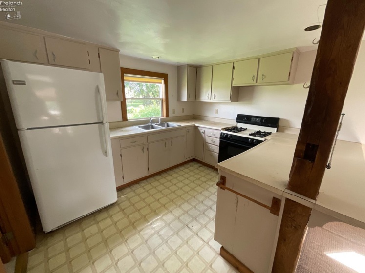 306 Ream Road, Fremont, 43420, 1 Bedroom Bedrooms, ,1 BathroomBathrooms,Residential,For Sale,Ream Road,20263645