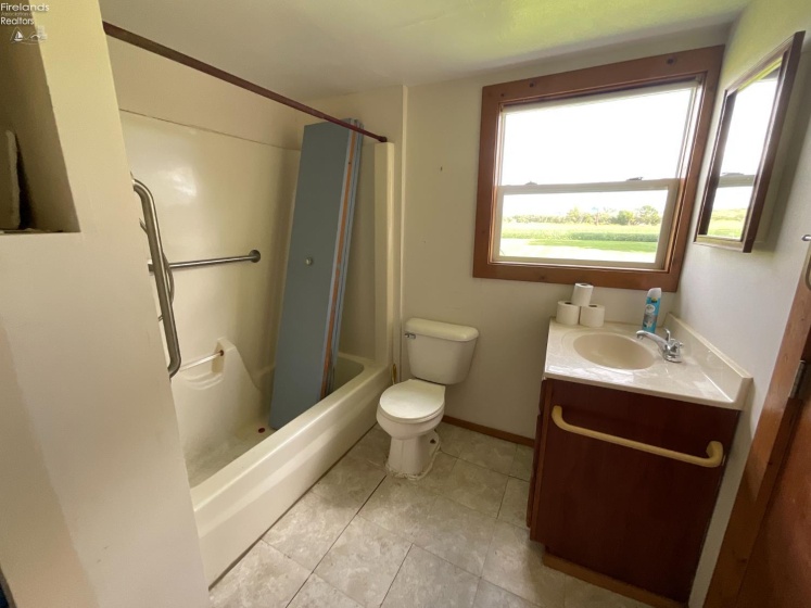 306 Ream Road, Fremont, 43420, 1 Bedroom Bedrooms, ,1 BathroomBathrooms,Residential,For Sale,Ream Road,20263645