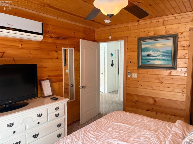 203 Lower Cliff Drive, Kelleys Island, 43438, 4 Bedroom Bedrooms, ,2 BathroomBathrooms,Residential,For Sale,Lower Cliff,20263596