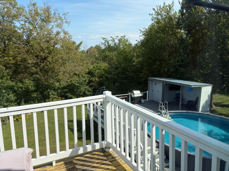 203 Lower Cliff Drive, Kelleys Island, 43438, 4 Bedroom Bedrooms, ,2 BathroomBathrooms,Residential,For Sale,Lower Cliff,20263596