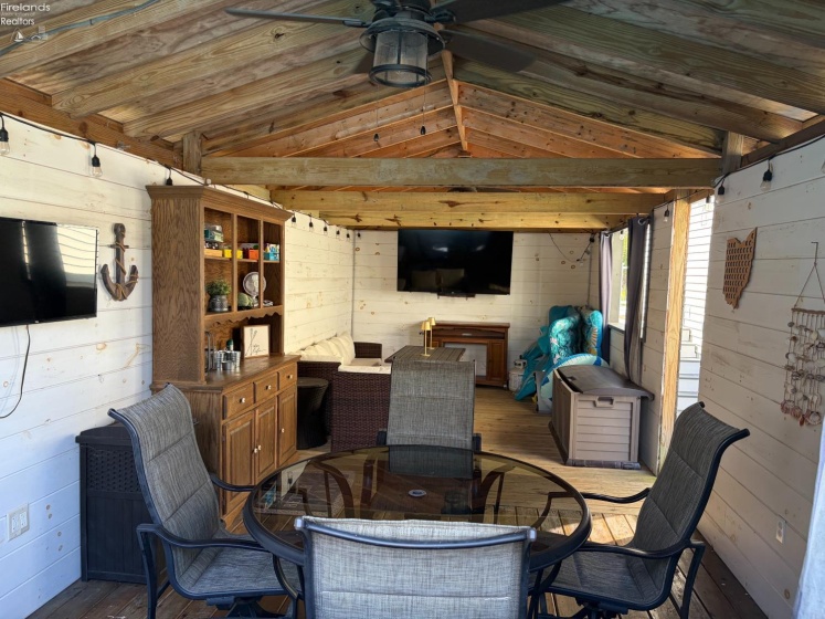 203 Lower Cliff Drive, Kelleys Island, 43438, 4 Bedroom Bedrooms, ,2 BathroomBathrooms,Residential,For Sale,Lower Cliff,20263596