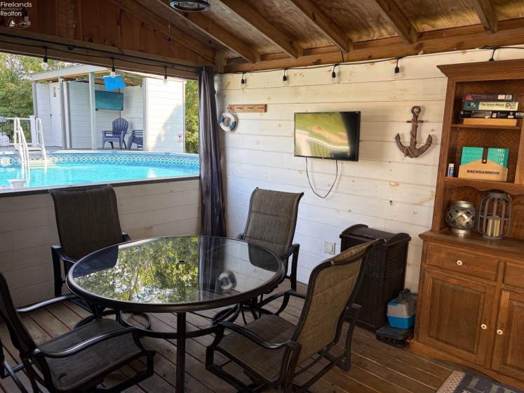 203 Lower Cliff Drive, Kelleys Island, 43438, 4 Bedroom Bedrooms, ,2 BathroomBathrooms,Residential,For Sale,Lower Cliff,20263596