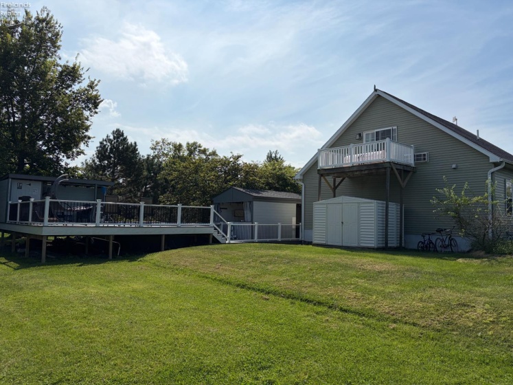 203 Lower Cliff Drive, Kelleys Island, 43438, 4 Bedroom Bedrooms, ,2 BathroomBathrooms,Residential,For Sale,Lower Cliff,20263596