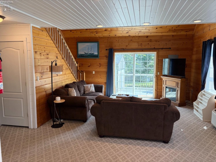 203 Lower Cliff Drive, Kelleys Island, 43438, 4 Bedroom Bedrooms, ,2 BathroomBathrooms,Residential,For Sale,Lower Cliff,20263596
