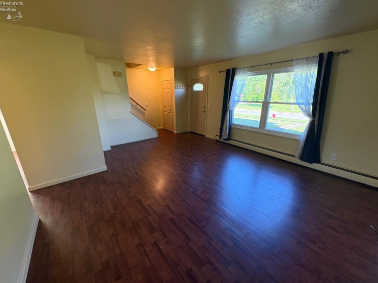 4700 Chelsea Drive, Lorain, 44055, 4 Bedroom Bedrooms, ,1 BathroomBathrooms,Residential,For Sale,Chelsea,20263689