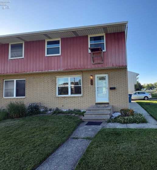 4700 Chelsea Drive, Lorain, 44055, 4 Bedroom Bedrooms, ,1 BathroomBathrooms,Residential,For Sale,Chelsea,20263689