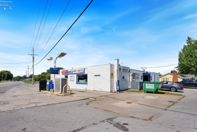 7697 harbor Road, Lakeside, 43440, ,Commercial,For Sale,harbor,20263655