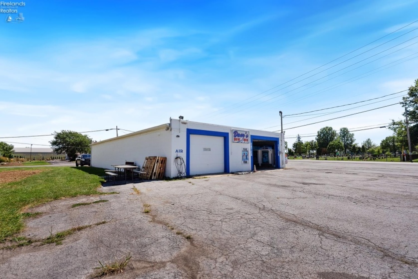 7697 harbor Road, Lakeside, 43440, ,Commercial,For Sale,harbor,20263655