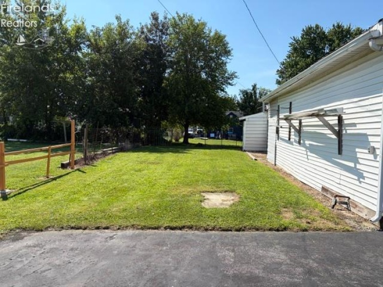 222 Bertha Avenue, Clyde, 43410, 3 Bedroom Bedrooms, ,2 BathroomBathrooms,Residential,For Sale,Bertha,20263491