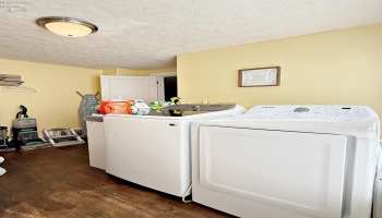 387 Market St, Tiffin, 44883, 3 Bedroom Bedrooms, ,2 BathroomBathrooms,Residential,For Sale,Market St,20263658 387 Market St, Tiffin, 44883, 3 Bedroom Bedrooms, ,2 BathroomBathrooms,Residential,For Sale,Market St,20263658