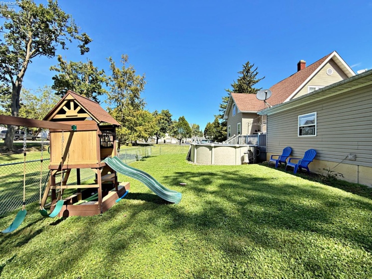 387 Market St, Tiffin, 44883, 3 Bedroom Bedrooms, ,2 BathroomBathrooms,Residential,For Sale,Market St,20263658