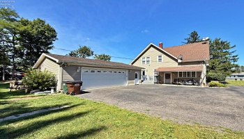 387 Market St, Tiffin, 44883, 3 Bedroom Bedrooms, ,2 BathroomBathrooms,Residential,For Sale,Market St,20263658