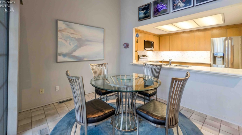 4395 Marin Woods, Port Clinton, 43452, 2 Bedroom Bedrooms, ,3 BathroomBathrooms,Residential,For Sale,Marin Woods,20263700