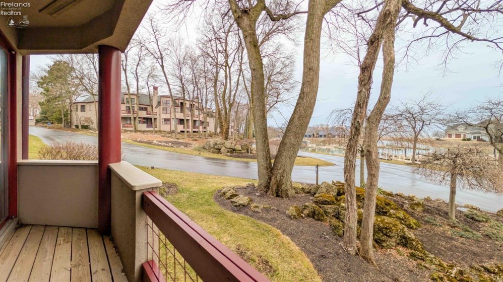 4395 Marin Woods, Port Clinton, 43452, 2 Bedroom Bedrooms, ,3 BathroomBathrooms,Residential,For Sale,Marin Woods,20263700