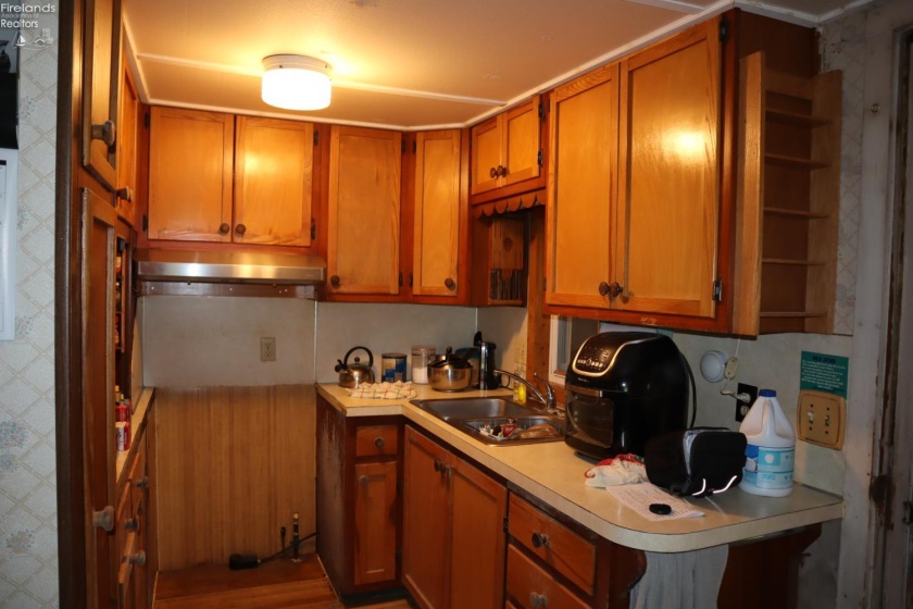 9301 River Road, Huron, 44839, 1 Bedroom Bedrooms, ,1 BathroomBathrooms,Residential,For Sale,River,20263635