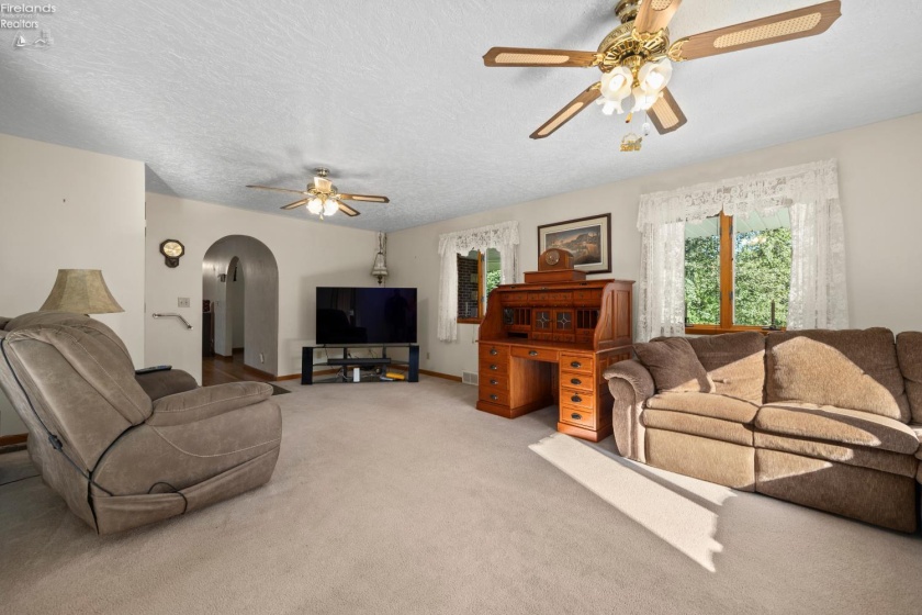 52493 State Route 113, Wakeman, 44889, 3 Bedroom Bedrooms, ,3 BathroomBathrooms,Residential,For Sale,State Route 113,20263678