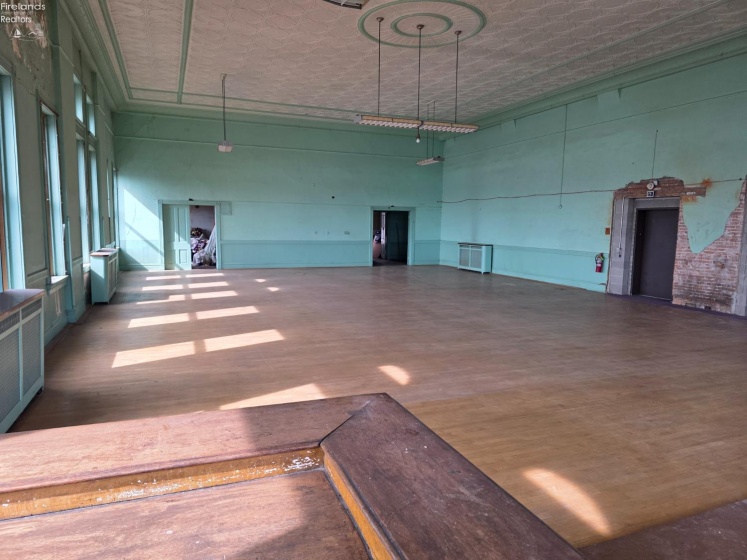 237 Washington Row, Sandusky, 44870, ,Commercial,For Sale,Washington Row,20263670