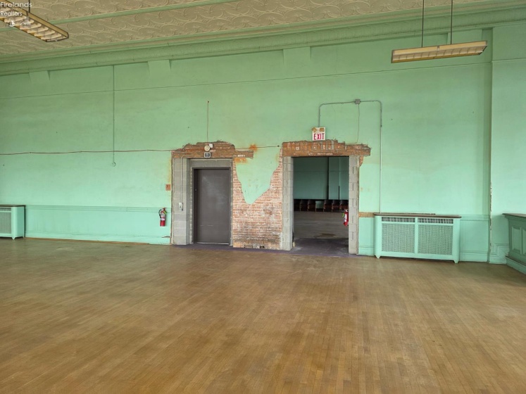 237 Washington Row, Sandusky, 44870, ,Commercial,For Sale,Washington Row,20263670