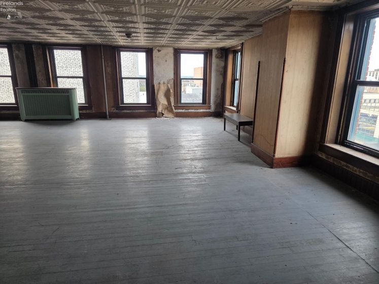 237 Washington Row, Sandusky, 44870, ,Commercial,For Sale,Washington Row,20263670