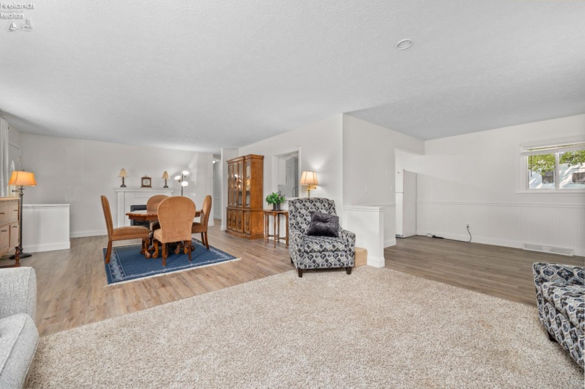 1232 Marina Drive, Huron, 44839, 3 Bedroom Bedrooms, ,1 BathroomBathrooms,Residential,For Sale,Marina,20263644