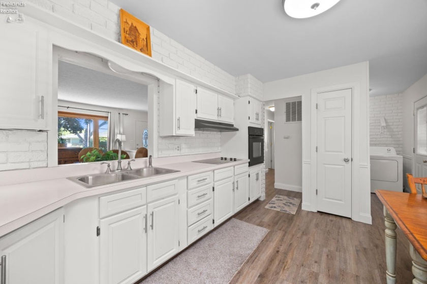 1232 Marina Drive, Huron, 44839, 3 Bedroom Bedrooms, ,1 BathroomBathrooms,Residential,For Sale,Marina,20263644