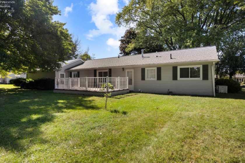 1232 Marina Drive, Huron, 44839, 3 Bedroom Bedrooms, ,1 BathroomBathrooms,Residential,For Sale,Marina,20263644