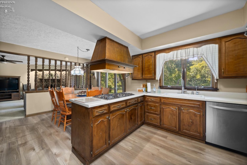 231 New State Road, Norwalk, 44857, 3 Bedroom Bedrooms, ,3 BathroomBathrooms,Residential,For Sale,New State,20263649